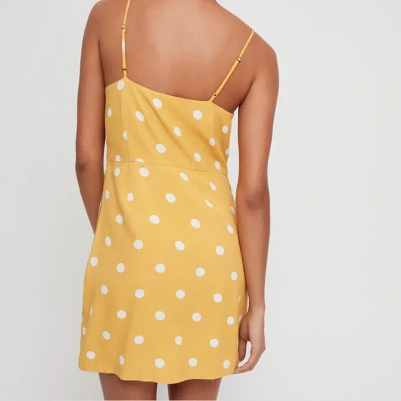 EUC Wilfred size 0 dress, it has adjustable straps, pockets and it is li… - Picture 7 of 10